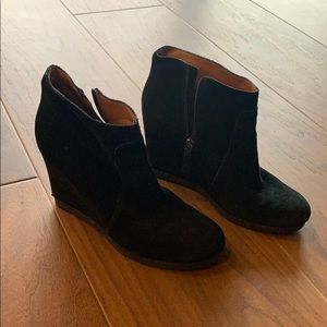 Nine West platform boot